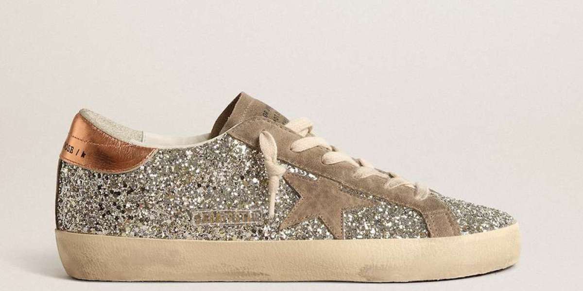 Golden Goose Sale a fresh accessory that is right on trend