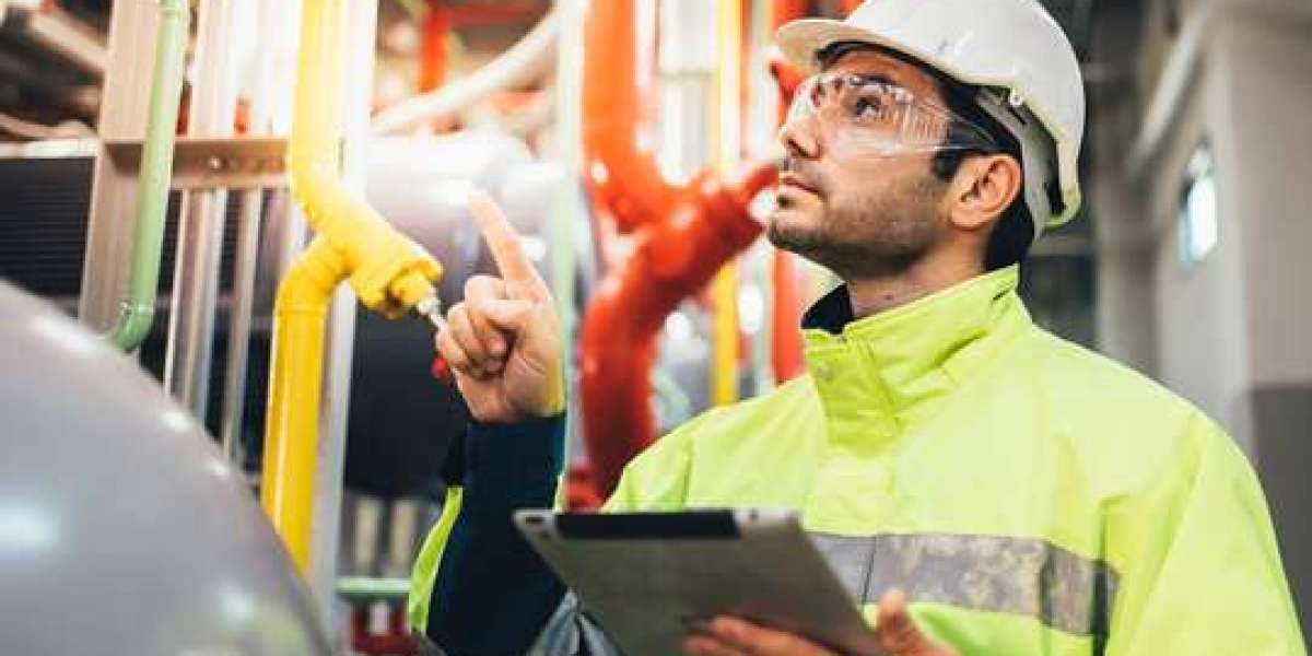 How Safety Officers Contribute to a Safe Work Environment