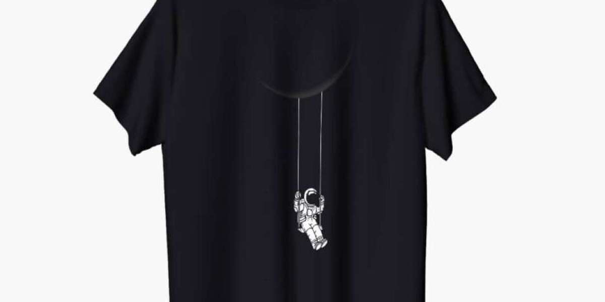 Buy Astronaut Moon T-Shirts in UAE: Celebrate the Wonders of Space