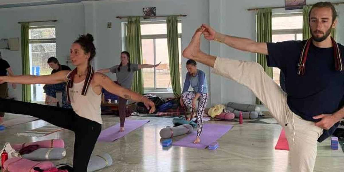 Experience Wellness and Serenity: The Ultimate Yoga Retreat in Rishikesh