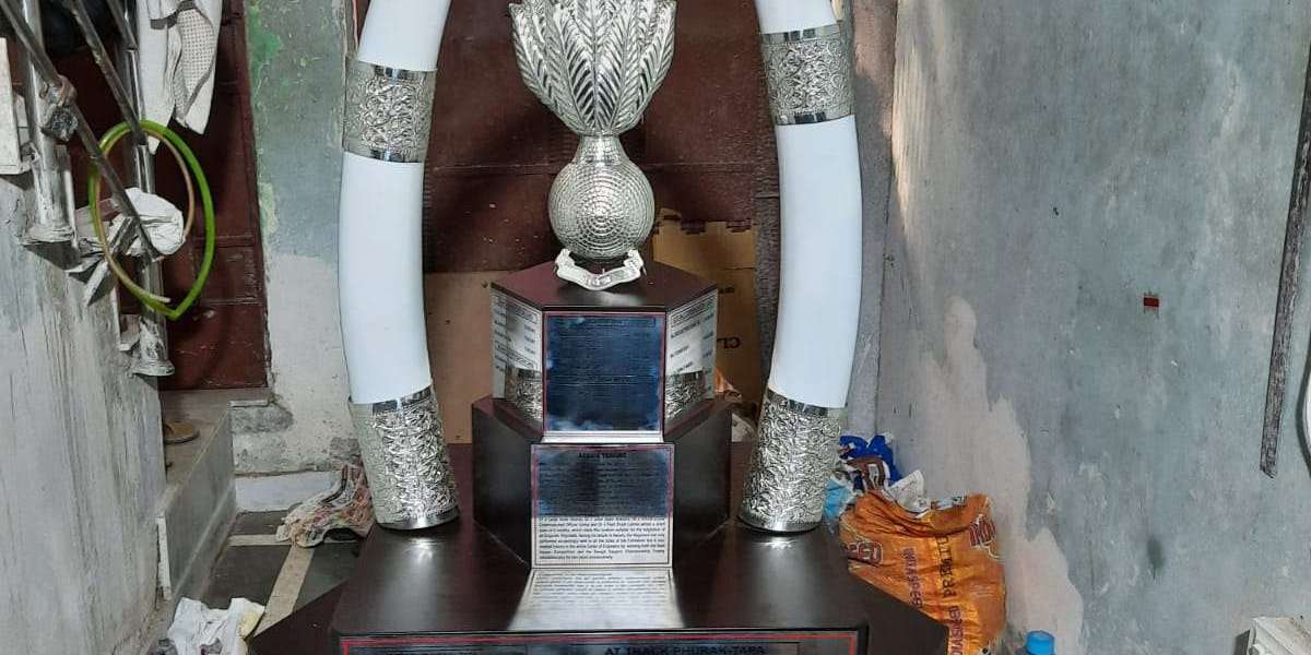 Premium Sports Statues in Delhi and Stunning White Metal Statues: Shree Balaji Handicrafts