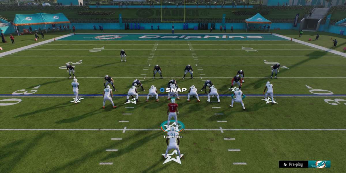 MMOexp Madden 25 Features Patriots CB Christian Gonzalez as a Superstar Player