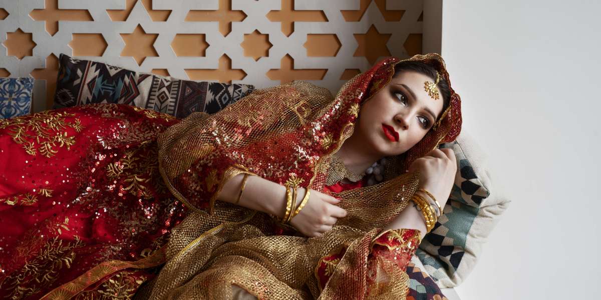 Tips for Selecting an PakistaniBridal Lehenga for Brides?