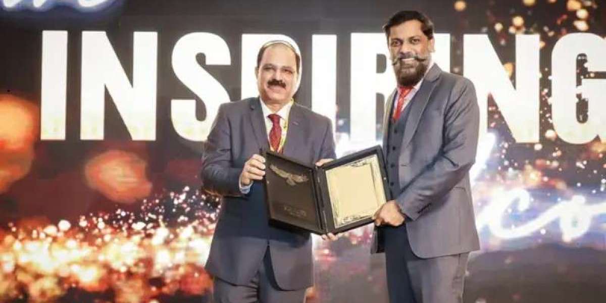 Prominent Indian Lawyer Honoured with ‘Best Indian Lawyer in the UAE’ Award