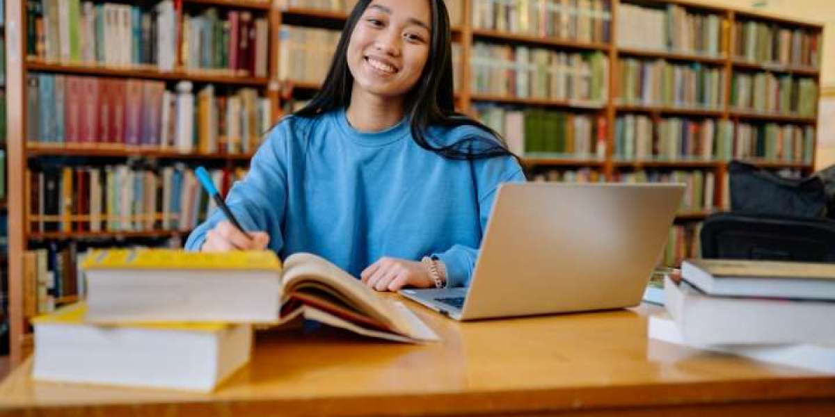 Online Assignment Help: A Smart Choice for Busy Uni Students