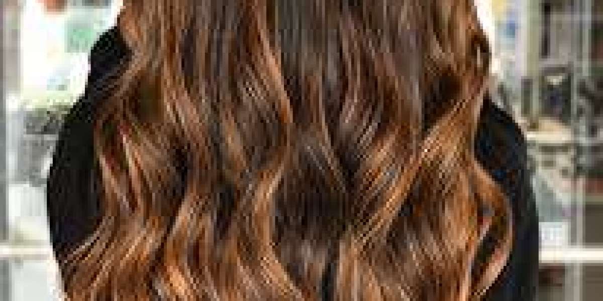 Balayage in Toronto: A Modern Hair Color Trend